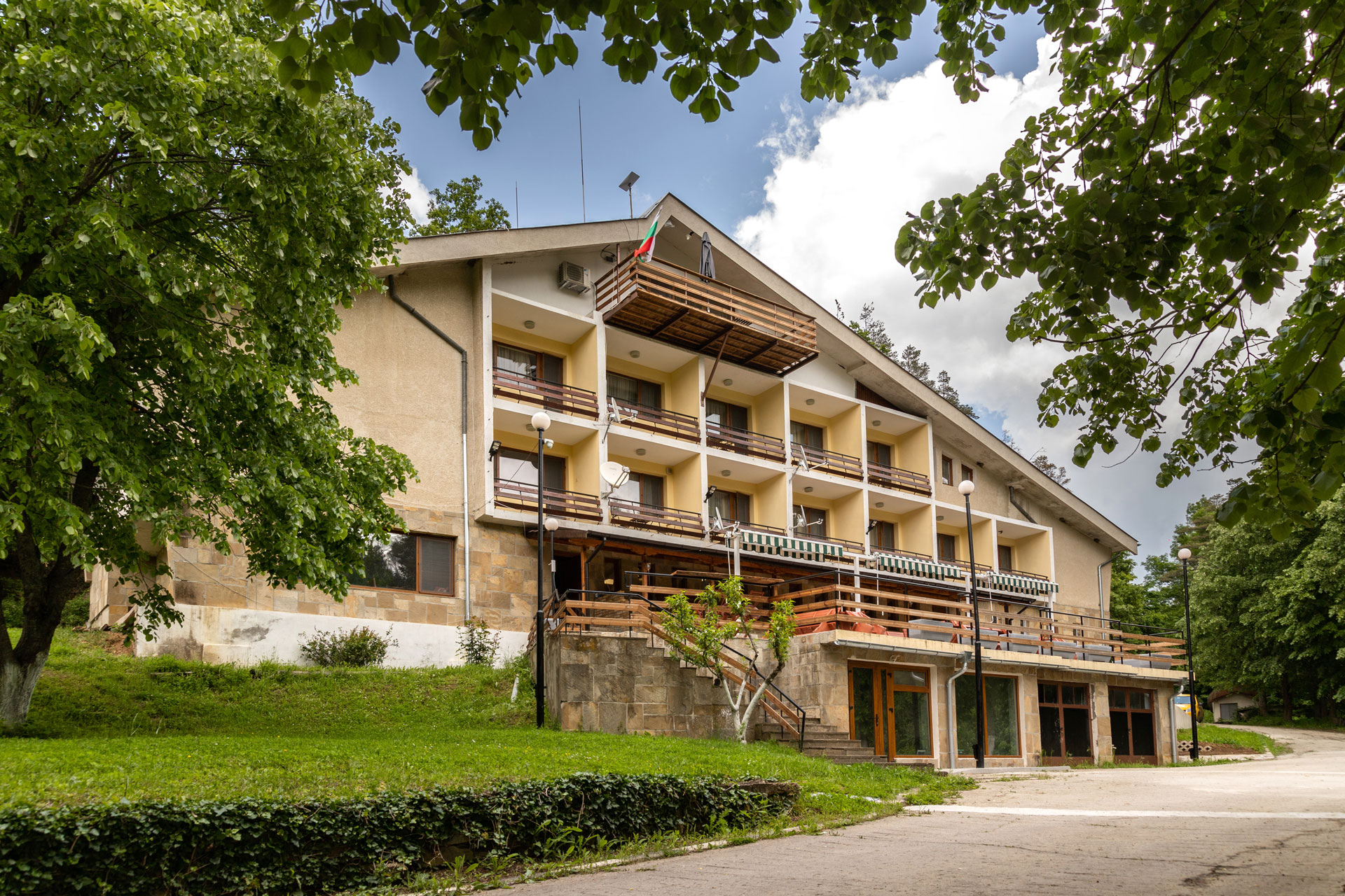 Discounts on your stay image